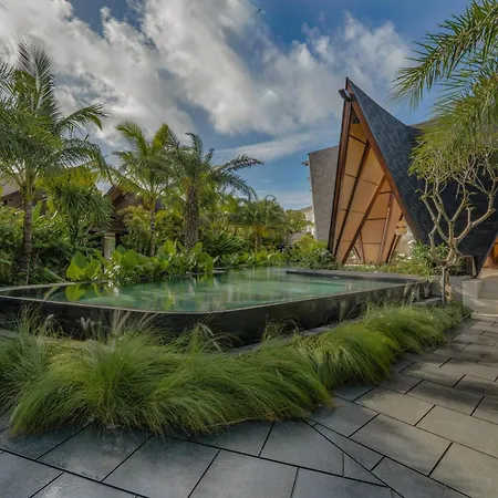 Nuju Uluwatu - Adults Only